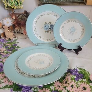 Vintage Barratt's Delphatic White Dinner And Salad plates blue rose pattern Set2
